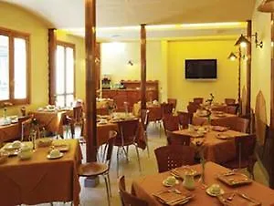 Eden 3* Naples