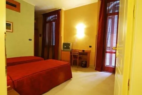 酒店 伊登酒店 3*