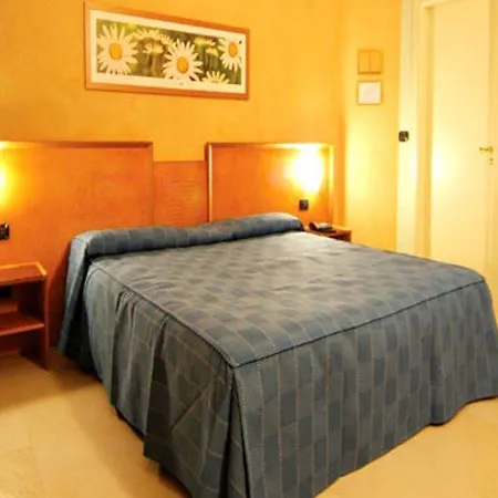 Hotel Eden 3*